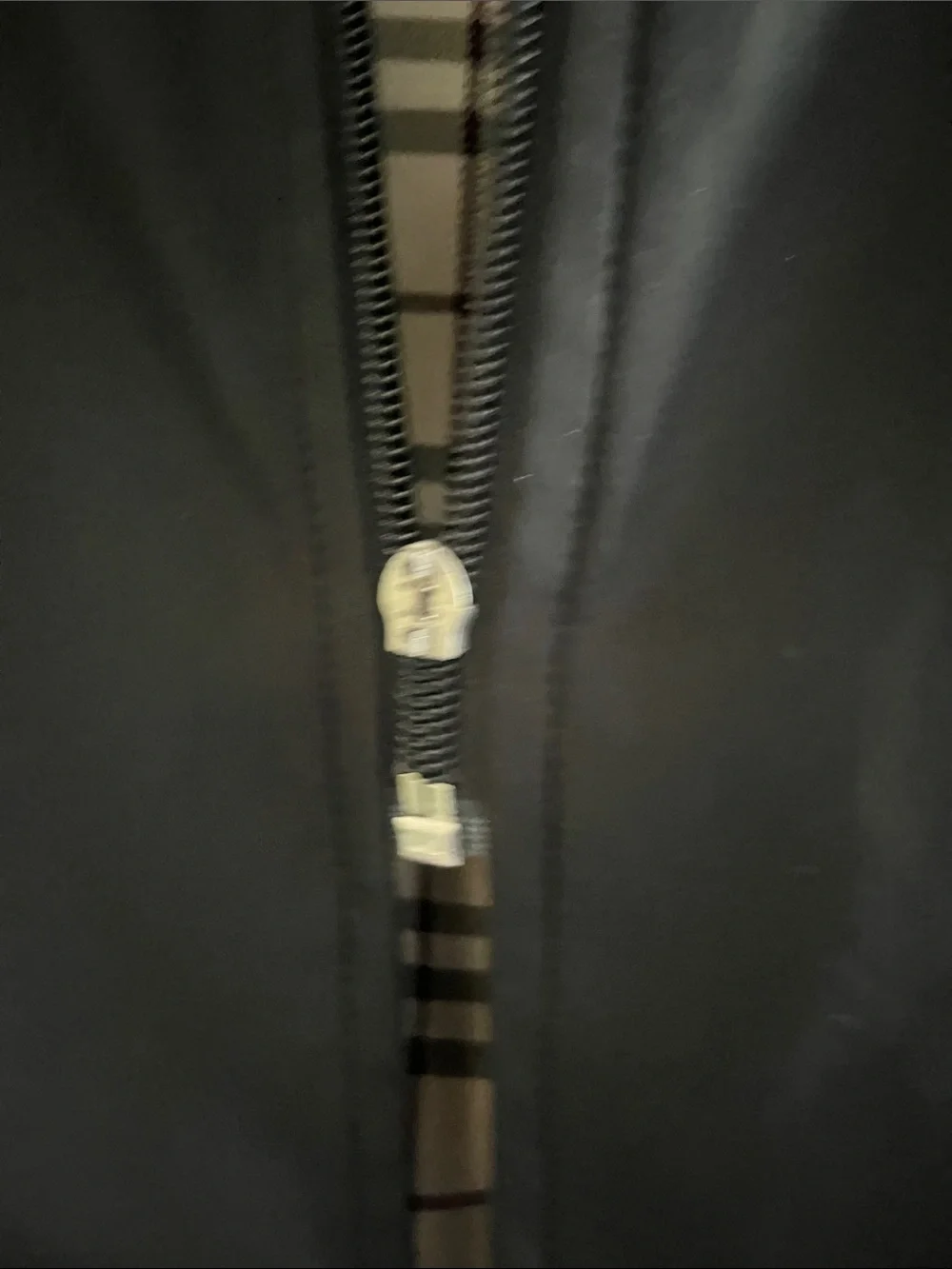 Burberry Black Coat with Beige Vintage Check Lining - Picture 2 of 4